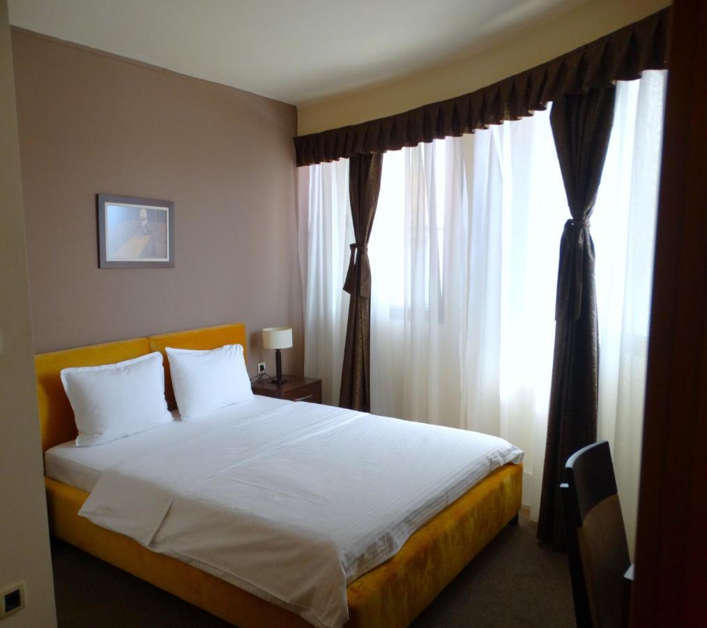 Hotel Keto Podgorica Extérieur photo